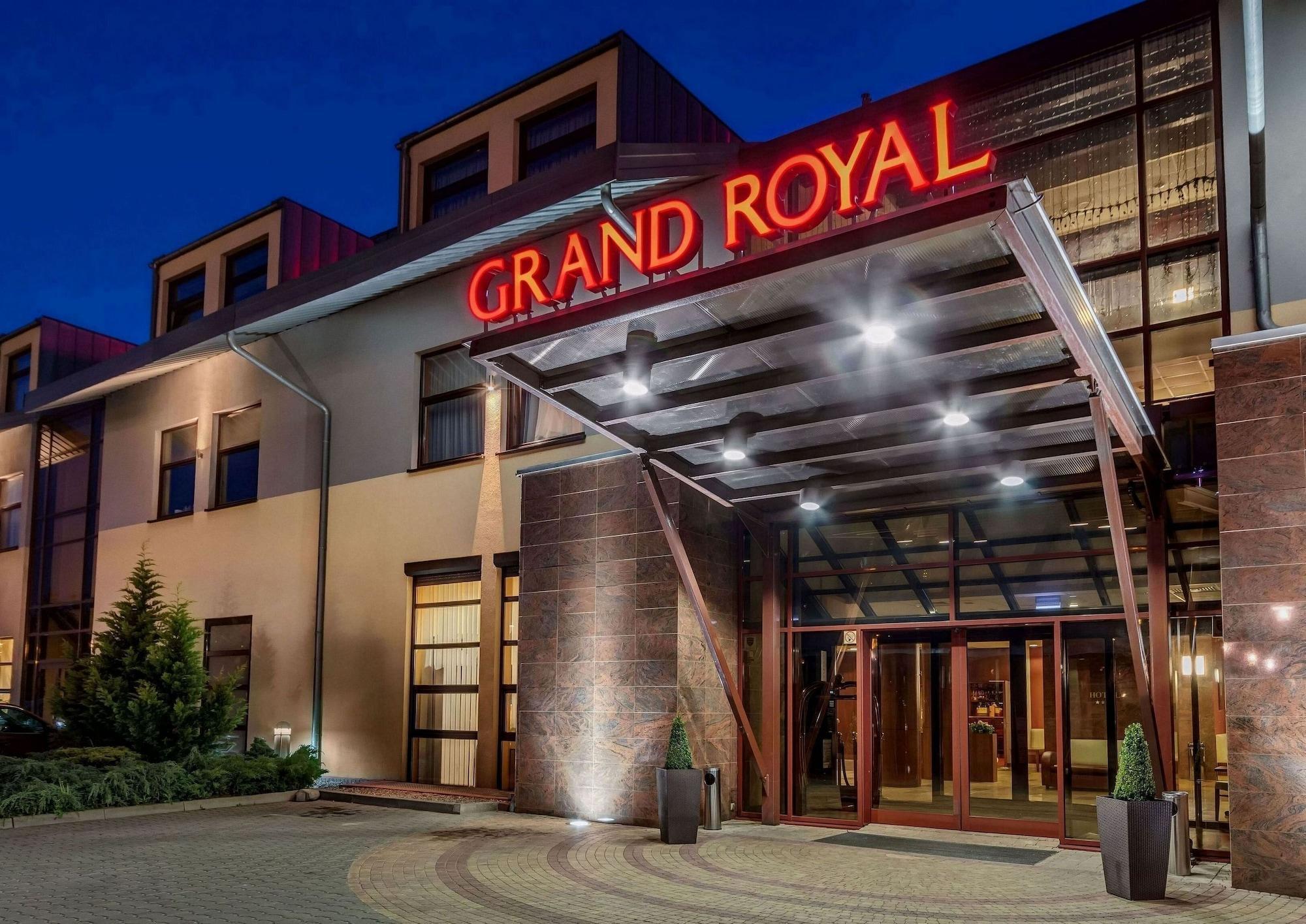 بوزنان Grand Royal Hotel المظهر الخارجي الصورة